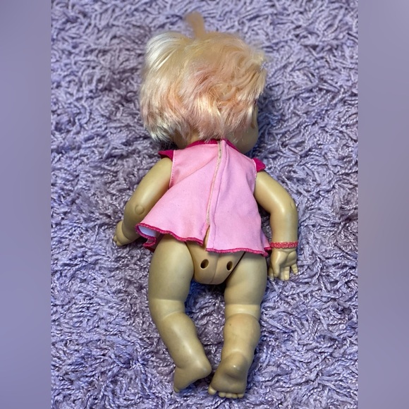 Baby Alive Blonde Wets N Wiggles Baby - Picture 4 of 11